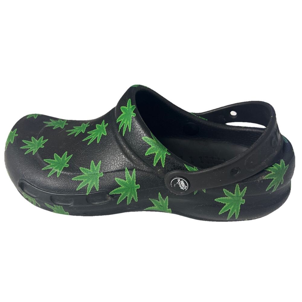 Crocs Bistro 420 Hemp Leaf Clog Men's size 8 Women’s 10 LIMITED EDITION Black